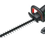 BOSCH Nožnice na živý plot AKU UniversalHedgeCut 18V-50 0.600.849.K01 (1 × 2,5 Ah)
